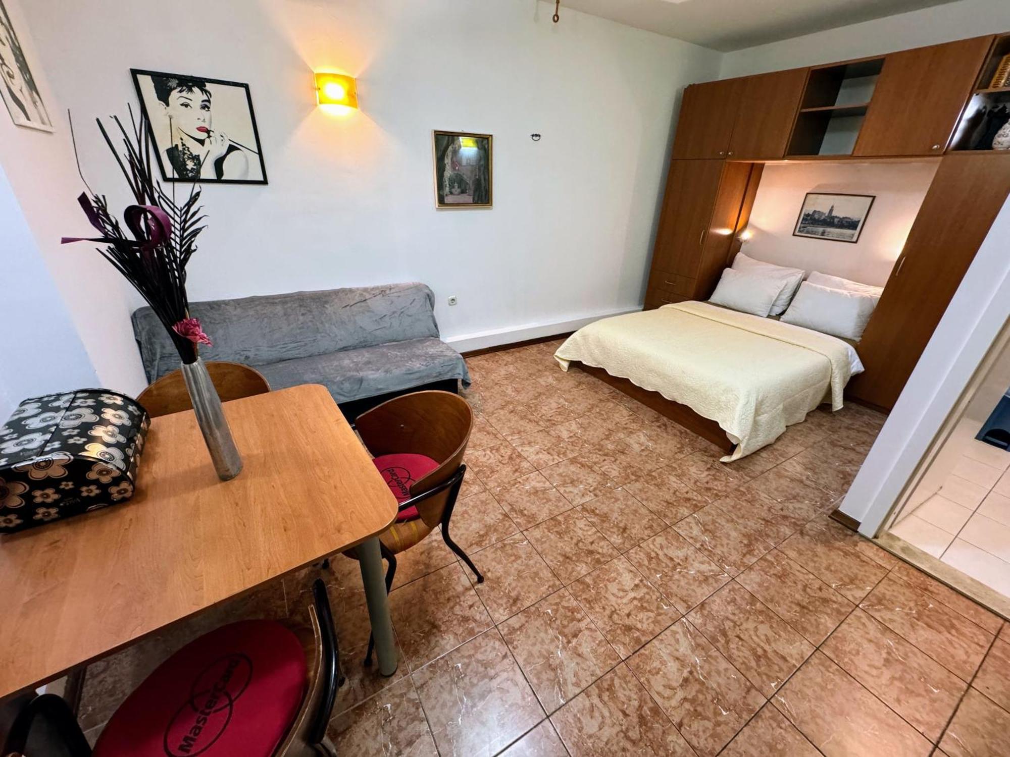 Grgur Studio Apartments سبليت المظهر الخارجي الصورة